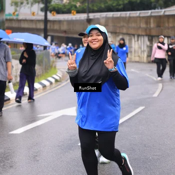 Runner Photo 7960382