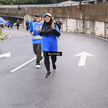 Runner Photo 7960397