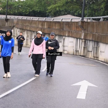 Runner Photo 7960401