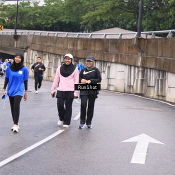 Runner Photo 7960402
