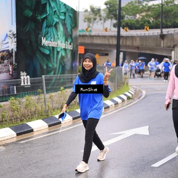 Runner Photo 7960427