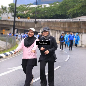 Runner Photo 7960439