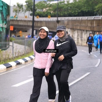 Runner Photo 7960446