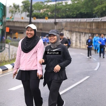 Runner Photo 7960448