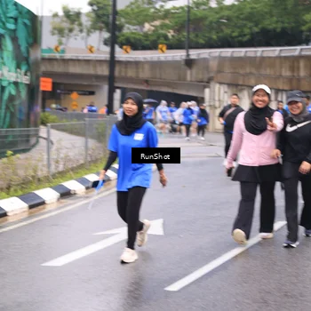 Runner Photo 7960449