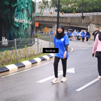 Runner Photo 7960451