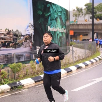 Runner Photo 7960465