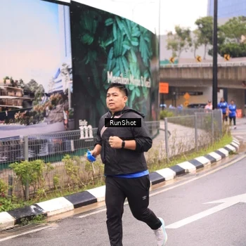 Runner Photo 7960466