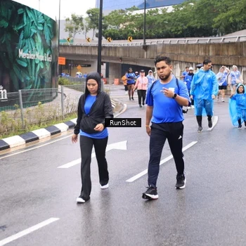 Runner Photo 7960484