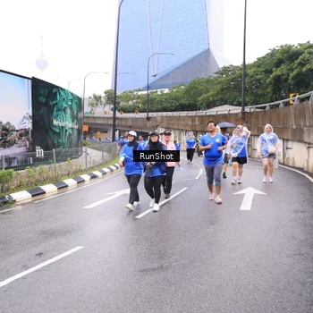 Runner Photo 7960554