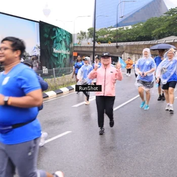 Runner Photo 7960567