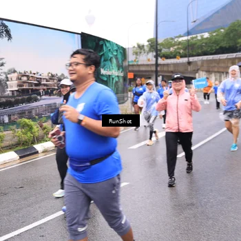 Runner Photo 7960568