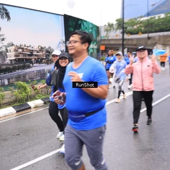 Runner Photo 7960570