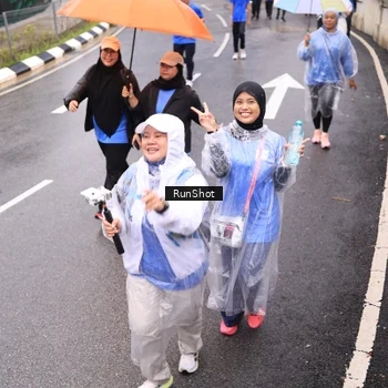 Runner Photo 7960624