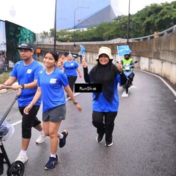 Runner Photo 7960652