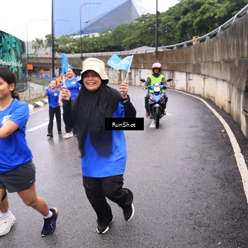 Runner Photo 7960659