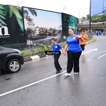 Runner Photo 7960674