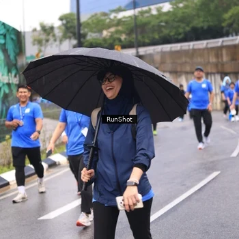 Runner Photo 7960738