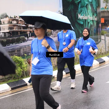 Runner Photo 7960754