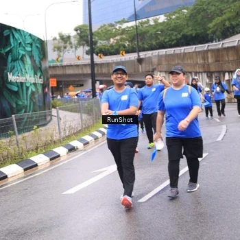 Runner Photo 7960781