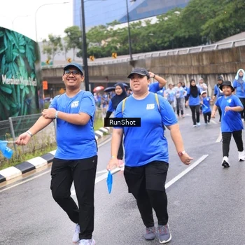 Runner Photo 7960791