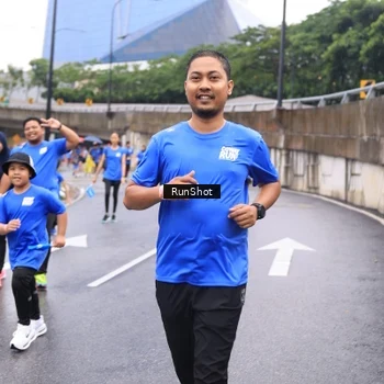 Runner Photo 7960813