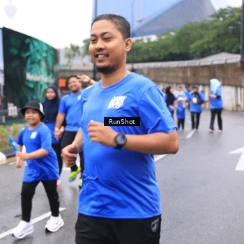 Runner Photo 7960818
