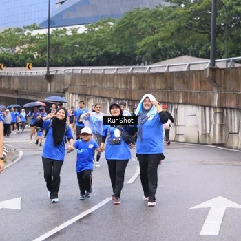 Runner Photo 7960842