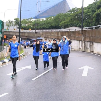 Runner Photo 7960850