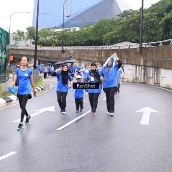 Runner Photo 7960853