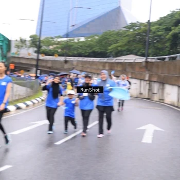 Runner Photo 7960860