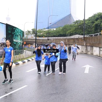 Runner Photo 7960866