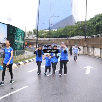 Runner Photo 7960867