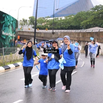 Runner Photo 7960870