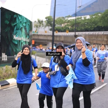 Runner Photo 7960877