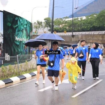 Runner Photo 7960929