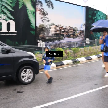 Runner Photo 7960944