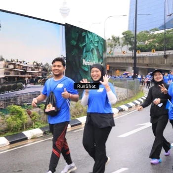 Runner Photo 7960983