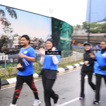 Runner Photo 7960986