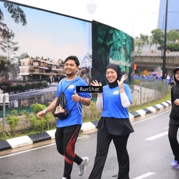 Runner Photo 7961002