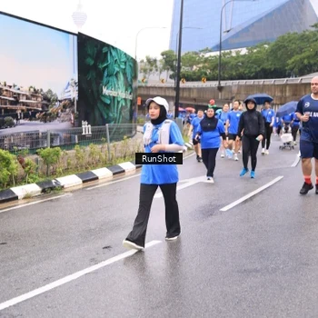 Runner Photo 7961018