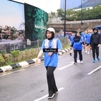 Runner Photo 7961024