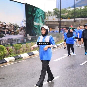 Runner Photo 7961025