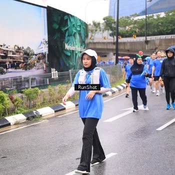 Runner Photo 7961026