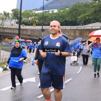 Runner Photo 7961032