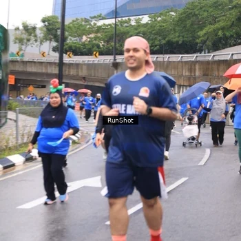 Runner Photo 7961034
