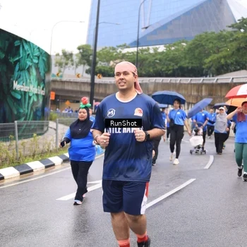 Runner Photo 7961035