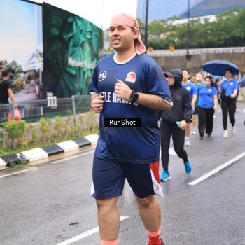 Runner Photo 7961040
