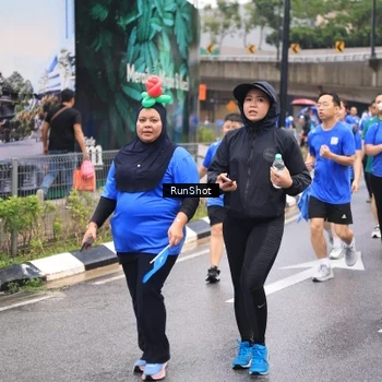 Runner Photo 7961053