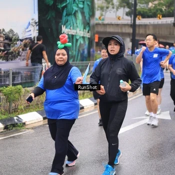 Runner Photo 7961056